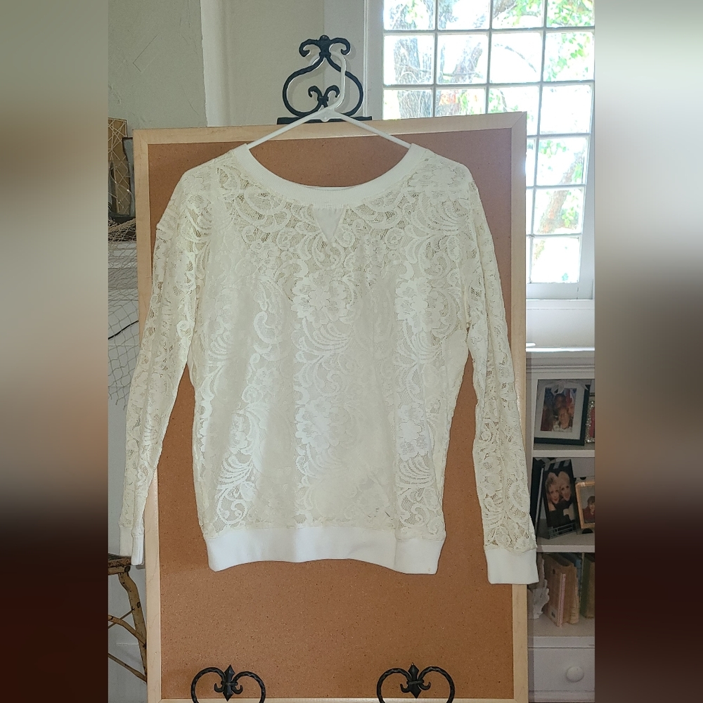 White lace top